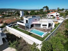 Casa Unifamiliare in vendita a Caldas da Rainha Distrito de Leiria Caldas da Rainha