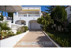 Prestigiosa villa di 262 mq in vendita, Nerja, Andalusia