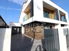 Casa Gemellata in vendita a Sesimbra Distrito de Setúbal Sesimbra