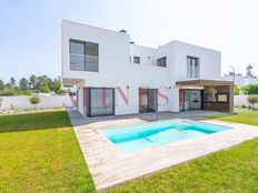 Casa di lusso in affitto a Seixal Distrito de Setúbal Seixal