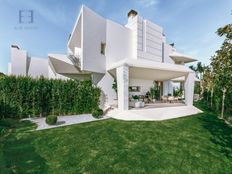 Esclusiva Casa Semindipendente di 503 mq in vendita Puerto Banus, Marbella, Andalusia