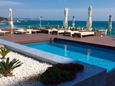 Albergo in vendita a Castell-Platja d\'Aro Catalogna Girona