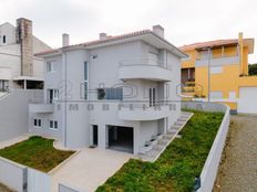 Casa di prestigio di 408 mq in vendita RTP, Vila Nova de Gaia, Oporto