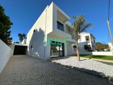 Prestigiosa Casa Indipendente di 176 mq in vendita Almada, Distrito de Setúbal