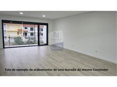 Esclusiva Casa Semindipendente di 266 mq in vendita Seixal, Distrito de Setúbal