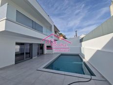 Casa Gemellata in vendita a Seixal Distrito de Setúbal Seixal