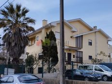 Casa di lusso di 232 mq in vendita Almada, Portogallo