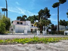 Prestigiosa casa di 250 mq in vendita Almada, Portogallo