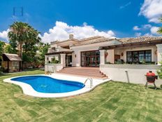 Prestigiosa villa di 1130 mq in vendita, Marbella, Andalusia