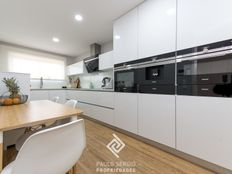 Prestigiosa casa di 239 mq in vendita Espinho, Distrito de Aveiro