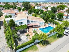 Villa in vendita a Empuriabrava Catalogna Girona