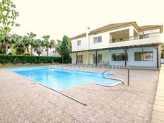 Villa in vendita a Larnaka Eparchía Lárnakas 