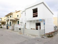 Prestigiosa Casa Semindipendente di 239 mq in vendita Seixal, Distrito de Setúbal