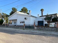 Casa Unifamiliare in affitto a Seixal Distrito de Setúbal Seixal