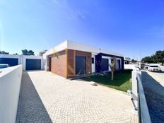 Casa Indipendente di 220 mq in vendita Casal de Bolinhos, Setúbal, Distrito de Setúbal