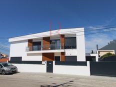 Prestigiosa casa di 269 mq in vendita Seixal, Distrito de Setúbal