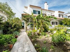 Esclusiva Casa Semindipendente in vendita Capuchos, Almada, Distrito de Setúbal