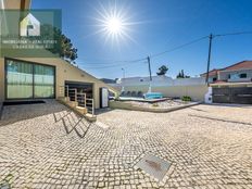 Casa Unifamiliare in affitto a Seixal Distrito de Setúbal Seixal