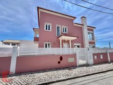 Casa di lusso di 254 mq in vendita Almada, Portogallo