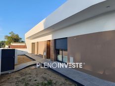 Esclusiva Casa Indipendente in vendita Fernao Ferro, Seixal, Distrito de Setúbal