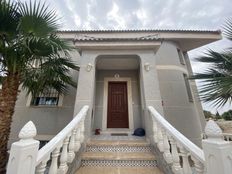 Prestigiosa villa di 385 mq in vendita, Torrevieja, Comunità Valenciana