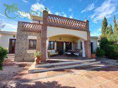 Prestigiosa villa di 230 mq in vendita, Viñuela, Andalusia