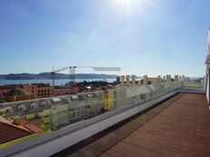 Duplex di lusso di 297 mq in vendita Lisbona, Portogallo