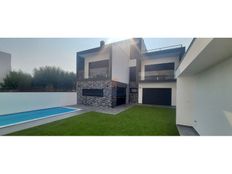 Casa di prestigio di 240 mq in vendita Casal Novo (Canecas), Odivelas, Lisbona