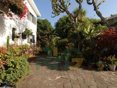 Prestigiosa Casa Semindipendente in vendita Funchal, Madeira