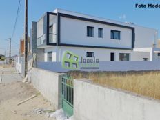 Casa Semindipendente di 132 mq in vendita Seixal, Distrito de Setúbal