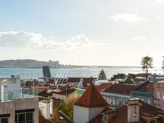 Casa Unifamiliare in vendita a Oeiras Lisbona Oeiras