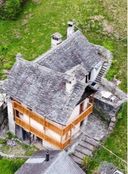 Prestigiosa casa di 180 mq in vendita sopra paese, Vergeletto, Ticino
