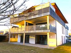 Prestigioso appartamento di 115 m² in affitto Krumpendorf, Carinzia