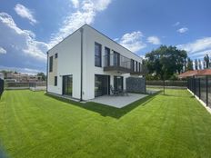 Casa di lusso in vendita a Pottendorf Bassa Austria Politischer Bezirk Baden