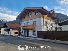 Casa di 165 mq in vendita Neukirchen am Großvenediger, Austria