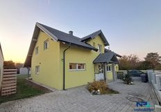 Casa di prestigio di 170 mq in vendita Felixdorf, Bassa Austria