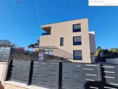 Prestigioso appartamento di 145 m² in vendita Tar, Istria