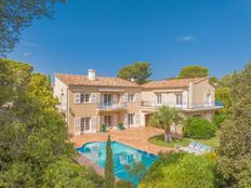 Villa in vendita a Saint-Raphaël Provenza-Alpi-Costa Azzurra Var