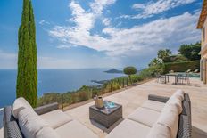 Villa in vendita a Anthéor Provenza-Alpi-Costa Azzurra Var