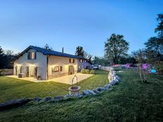 Villa in vendita a Bourg-en-Bresse Alvernia-Rodano-Alpi Ain