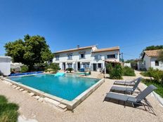 Villa in vendita a Saint-Martin-de-Crau Provenza-Alpi-Costa Azzurra Bocche del Rodano