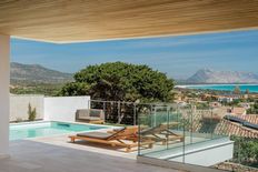 Prestigiosa villa di 300 mq in affitto Via Omodeo, San Teodoro, Sardegna