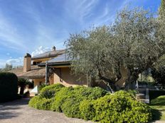 Prestigiosa villa di 700 mq in vendita, Civitanova Marche, Italia