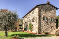 Villa di 580 mq in vendita Lucca, Italia