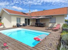 Casa di lusso in vendita a Ludon-Médoc Nouvelle-Aquitaine Gironda