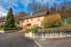 Casa di 141 mq in vendita Rumilly, Francia