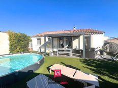 Villa in vendita a Roquebrune-sur-Argens Provenza-Alpi-Costa Azzurra Var