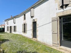 Rustico o Casale in vendita a Ferrières Nouvelle-Aquitaine Charente-Maritime