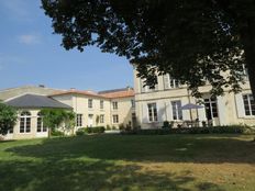 Villa in vendita a Fontenay-le-Comte Pays de la Loire Vandea