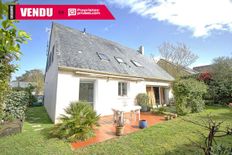 Casa di 166 mq in vendita Avrillé, Pays de la Loire